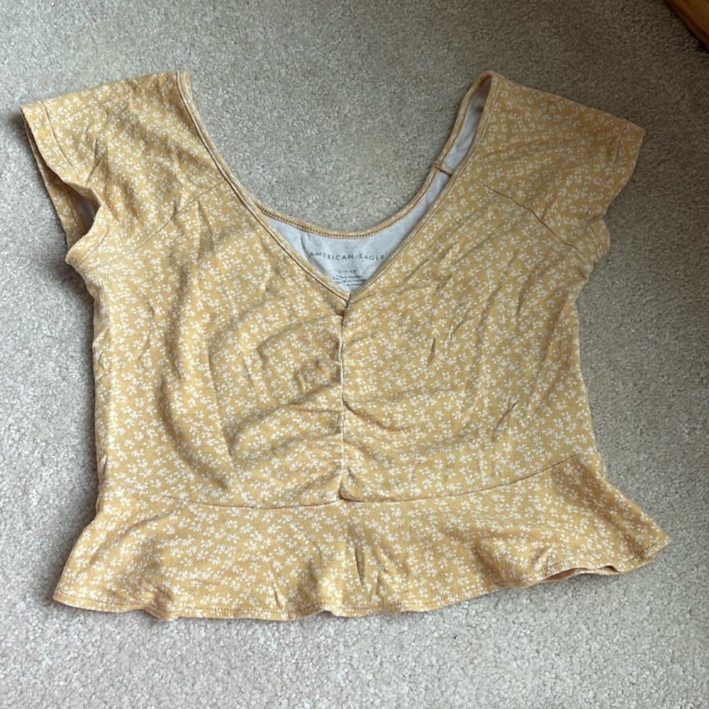 Cropped floral t shirt